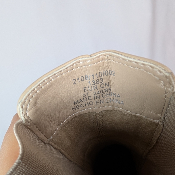 Zara Lug Sole Chelsea Boots Block Heel - Picture 14 of 15